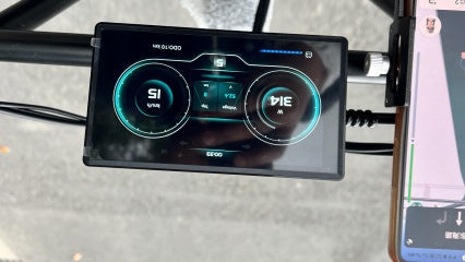 Designed for Clarity — How a Larger Display Builds Riding Confidence